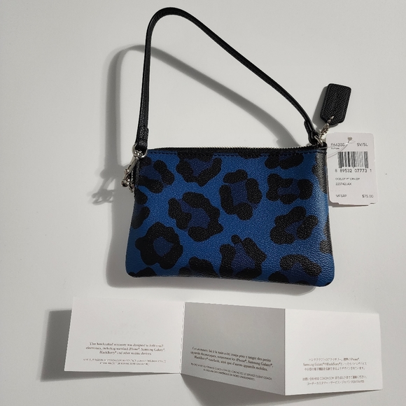 Brand new Coach Leopard wristlet NWT - Picture 2 of 3